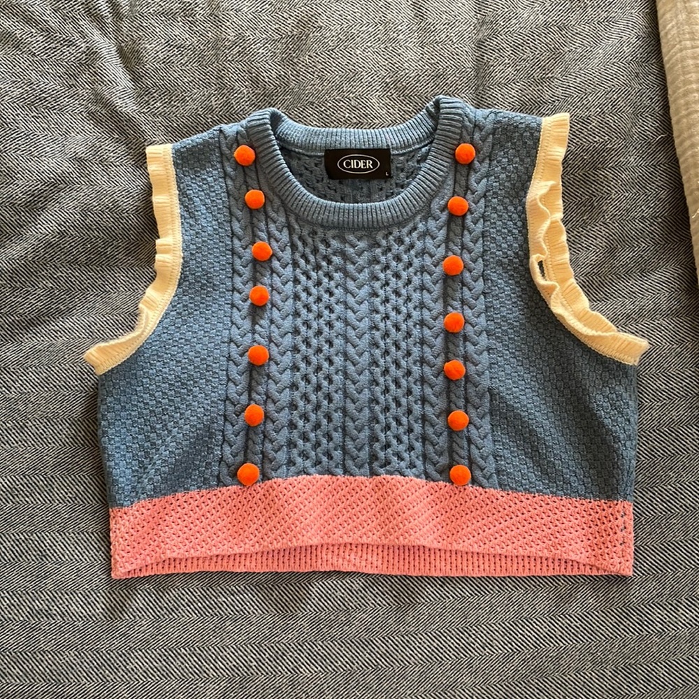 Pom Pom crop sweater